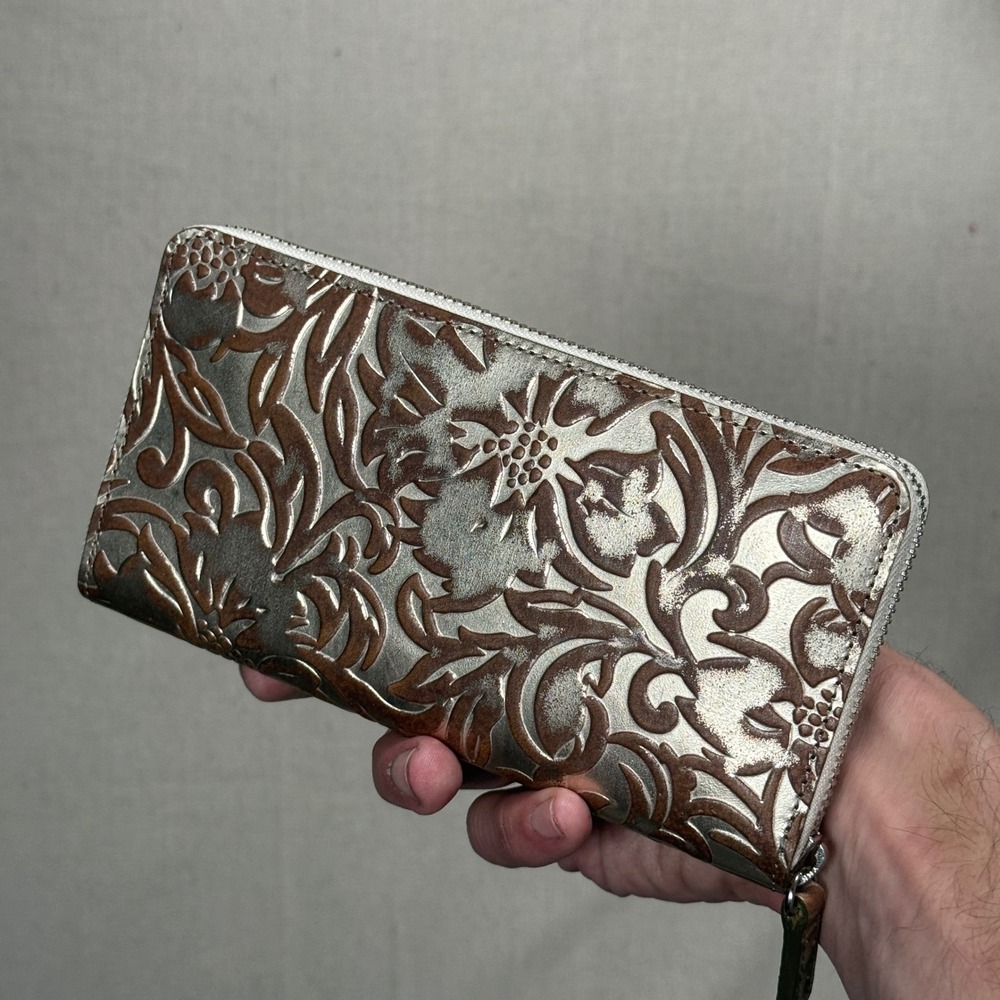 Coquette Japan Floral Embossed Leather Zip Around Wallet Gold Metallic Excellent